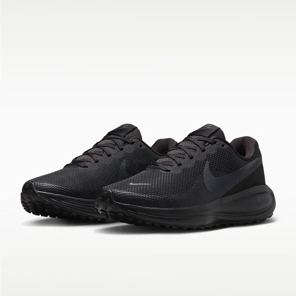 Nike Women's Black Athletic Running Shoes - Picture 5 of 8